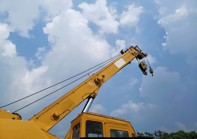 gruas terrestres telescopicas